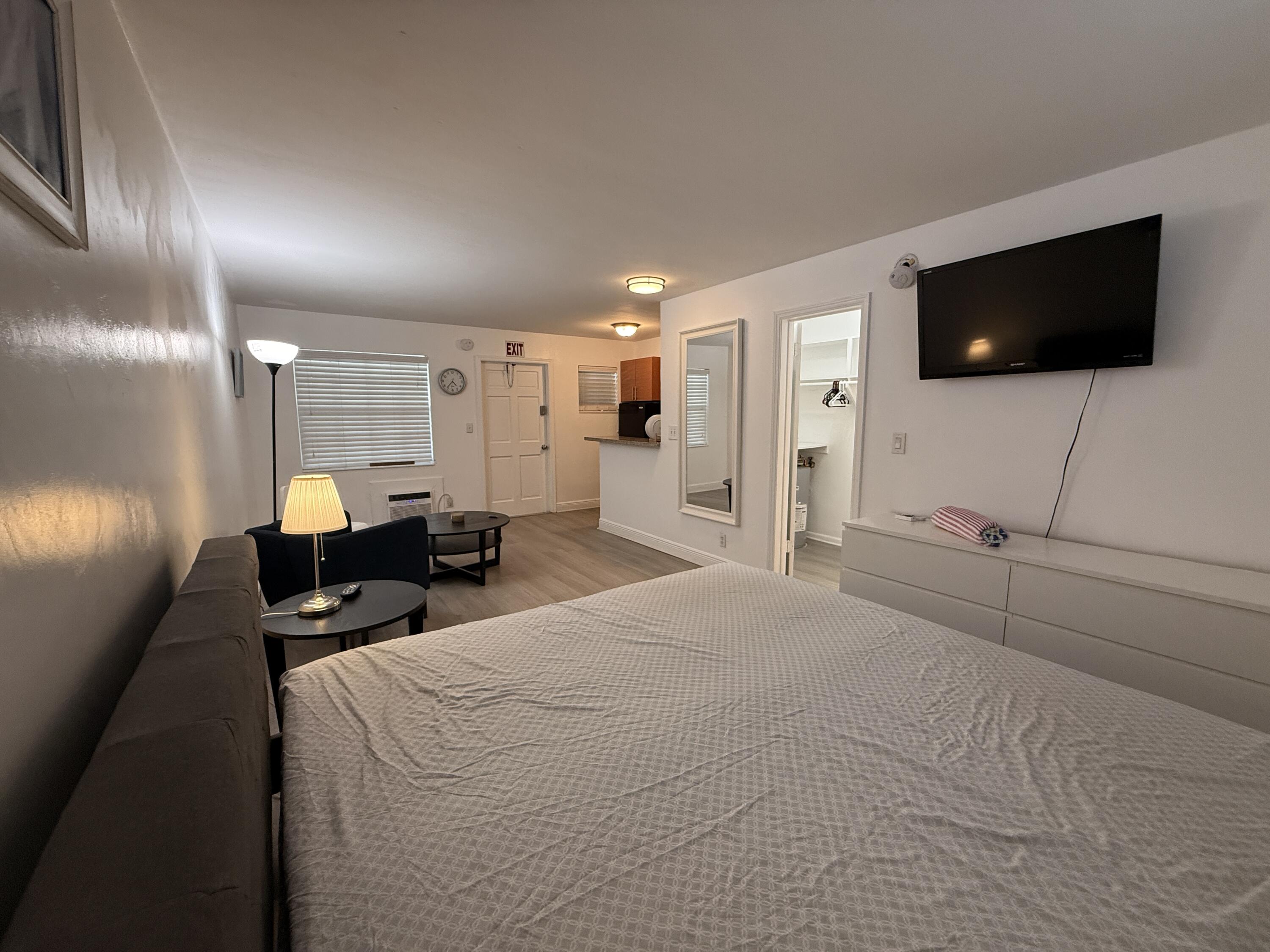 3226 NE 12TH Street # 8 — Photo 4
