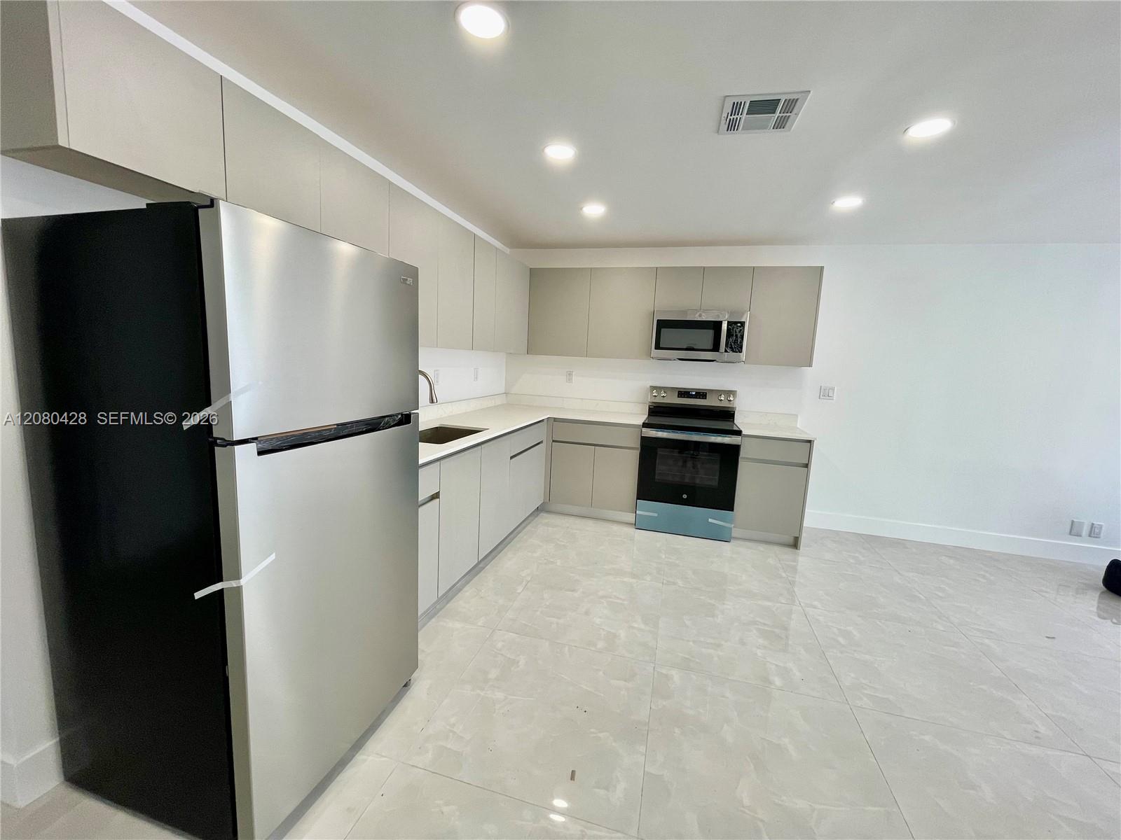 5800 NW 27th Ct # 5800, Lauderhill FL 33313