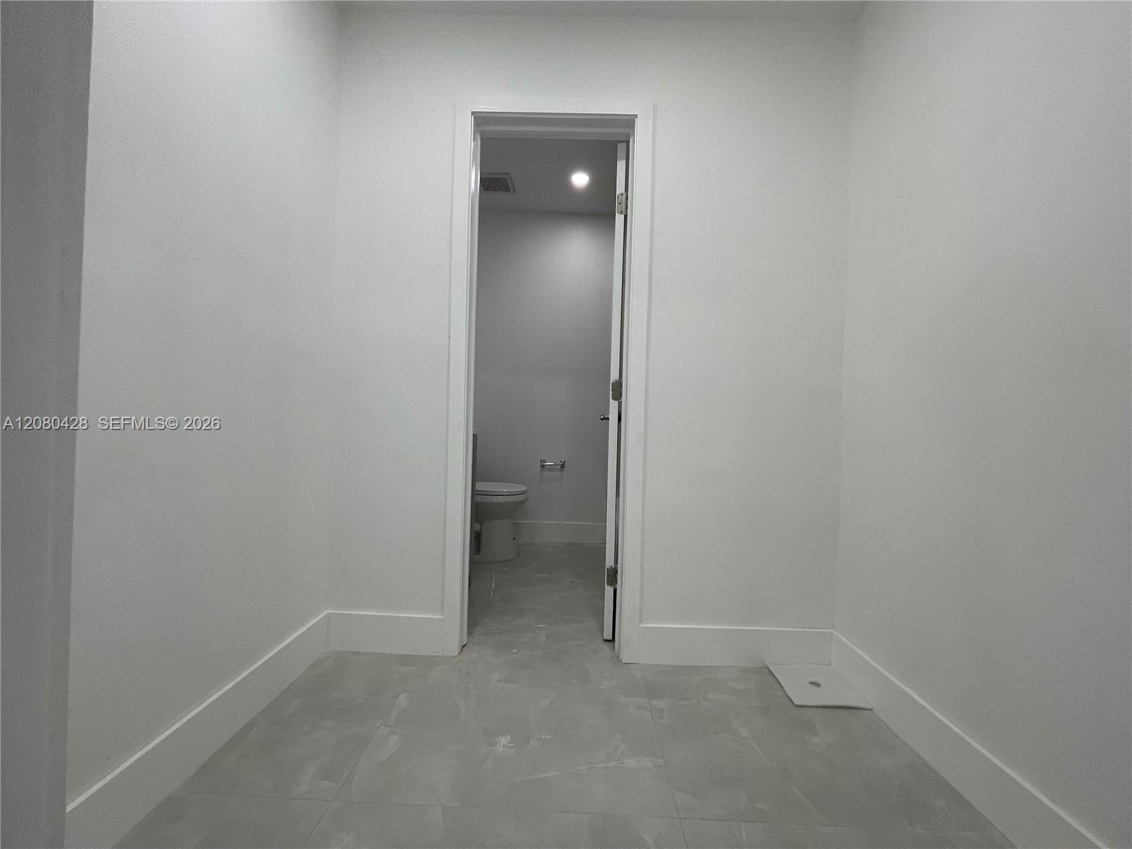 5800 NW 27th Ct # 5800 — Photo 4