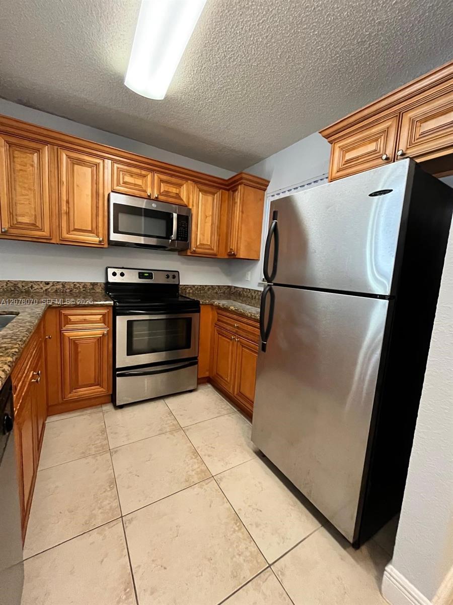 1521 Windorah Way # A — Photo 4