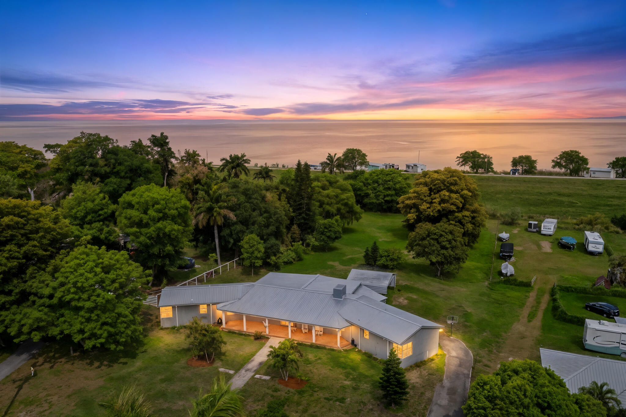 1221 Bacom Point Road, Pahokee FL 33476