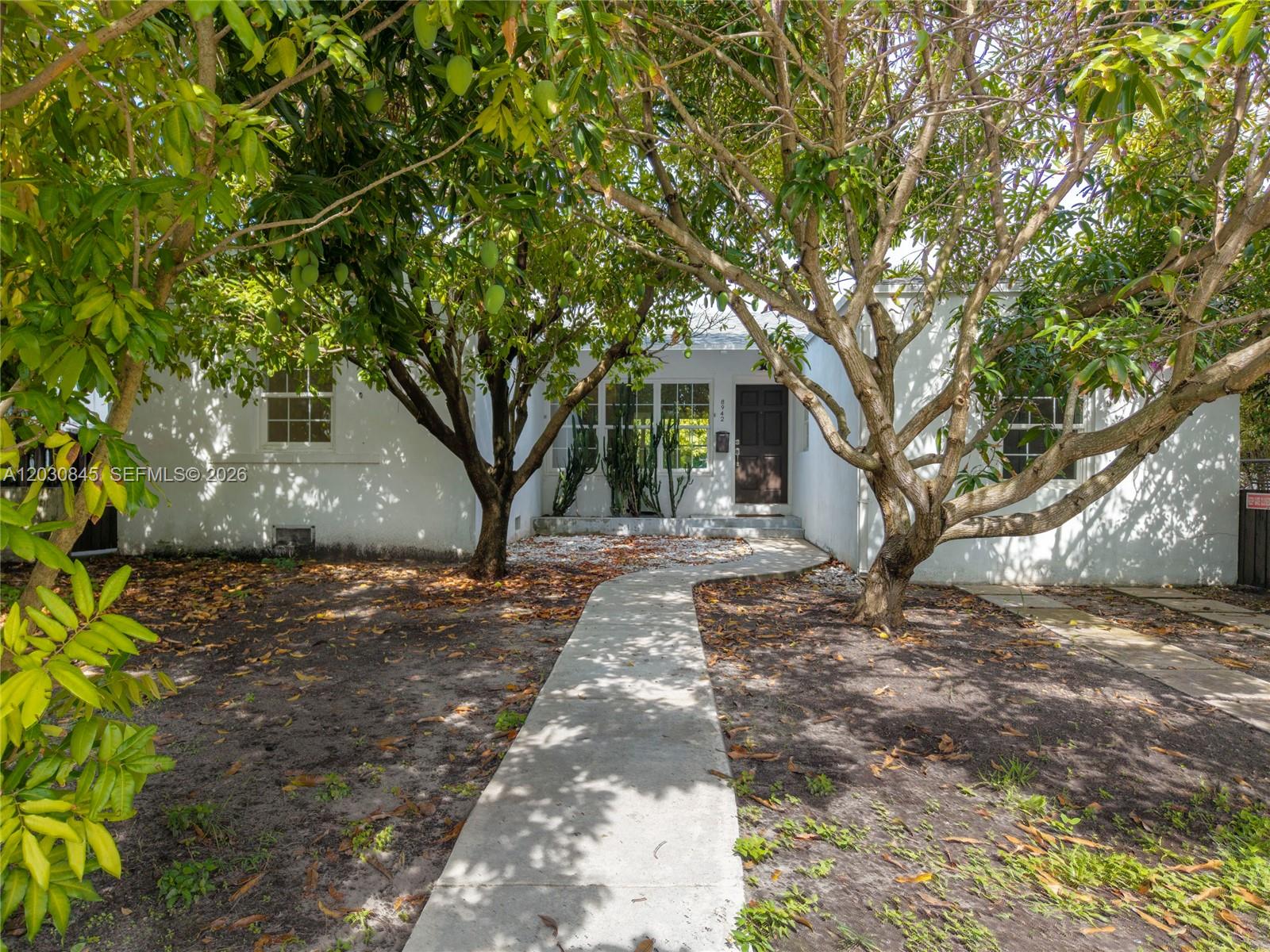 8942 Carlyle Ave, Surfside FL 33154