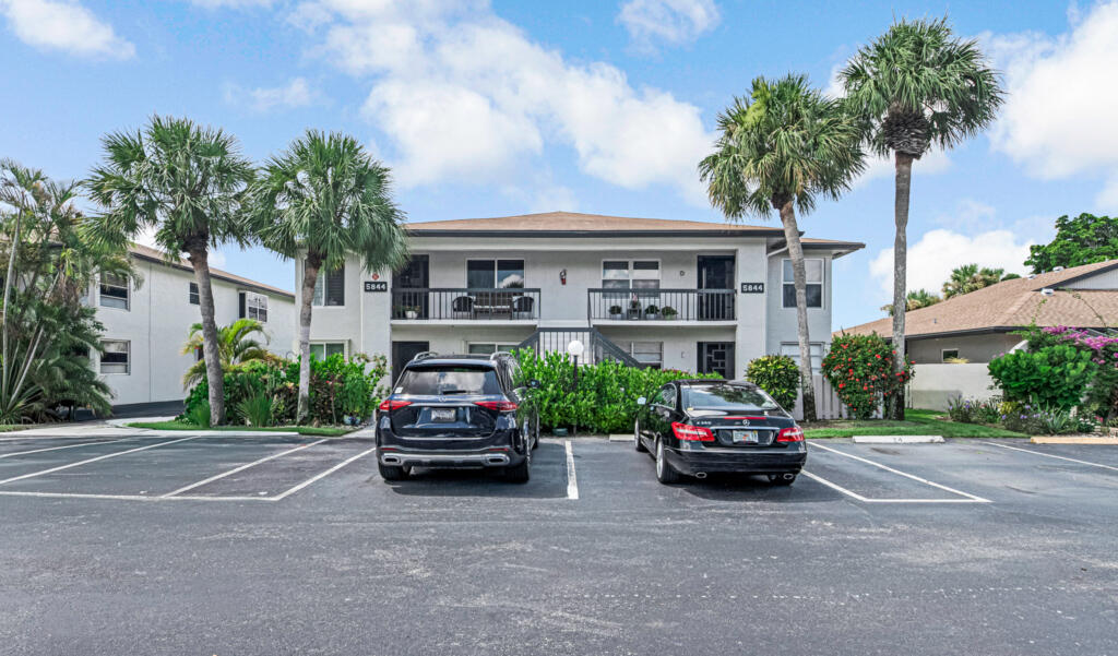 5844 Areca Palm Court # C, Delray Beach FL 33484