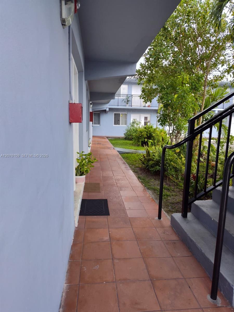 655 Eldron Dr # 26, Miami Springs FL 33166