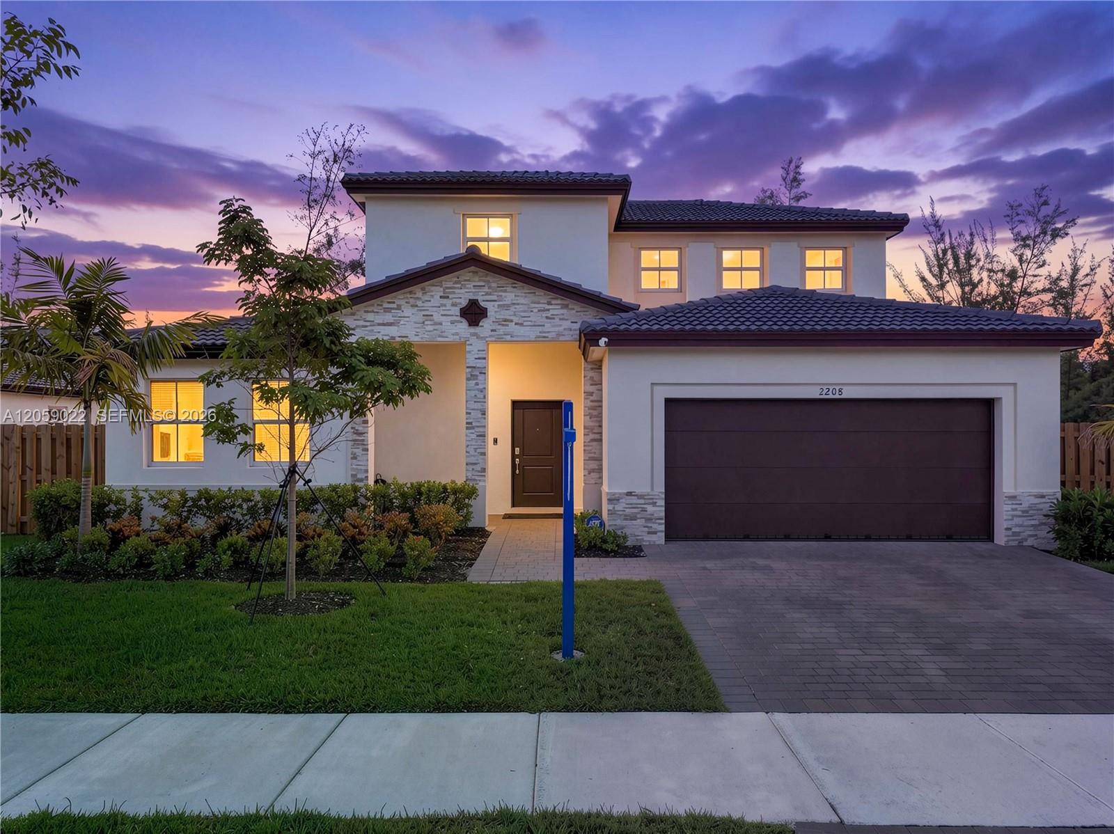 2208 SE 30th St, Homestead FL 33035