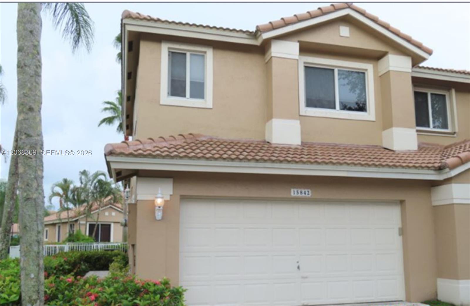15842 SW 10th St, Pembroke Pines FL 33027