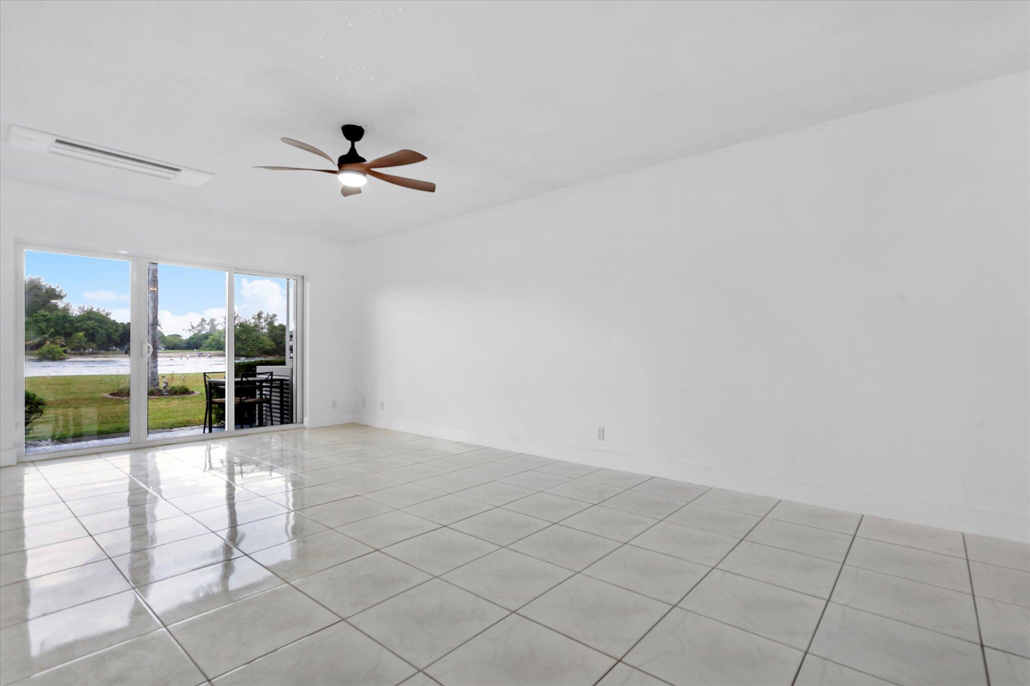 1001 N Riverside Drive # 104 — Photo 5