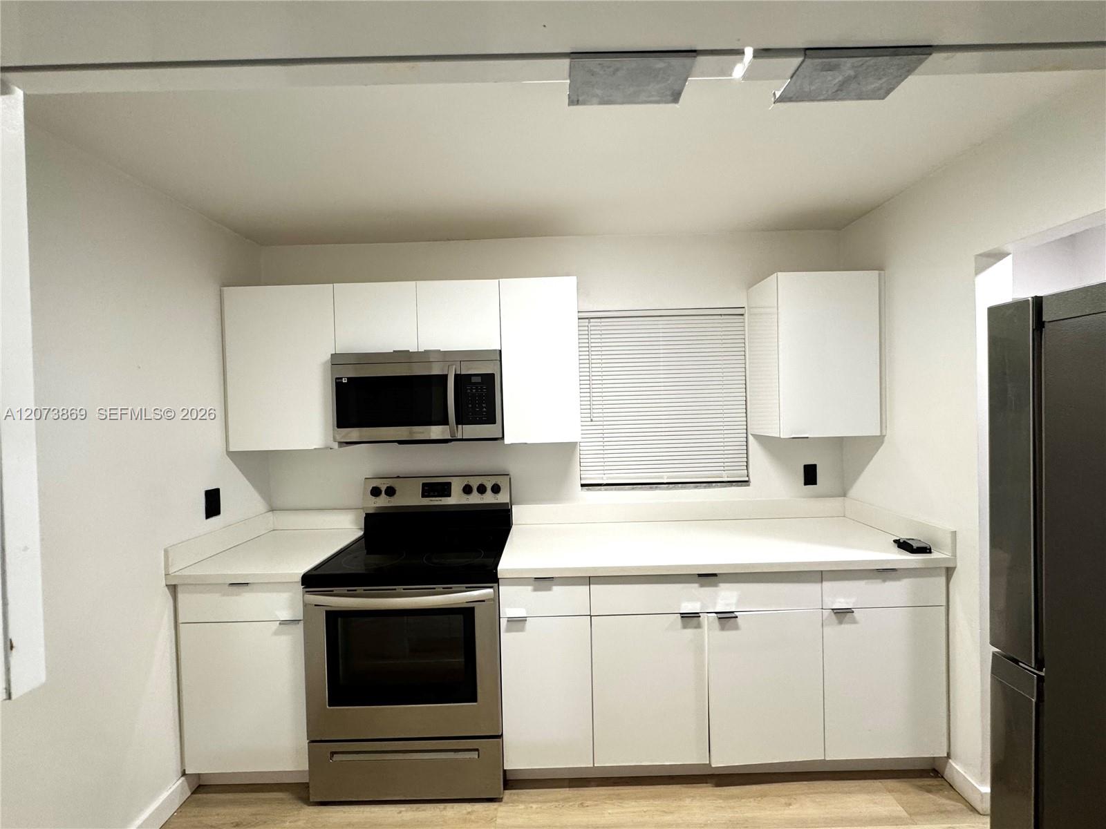 888 NE 132nd St # 206 — Photo 2