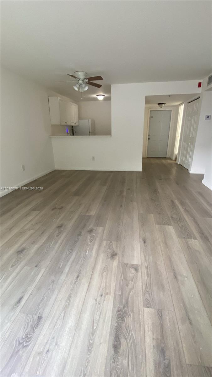 15205 NE 6th Ave # D104 — Photo 3