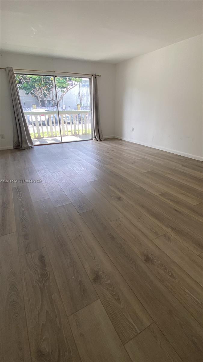 15205 NE 6th Ave # D104 — Photo 4