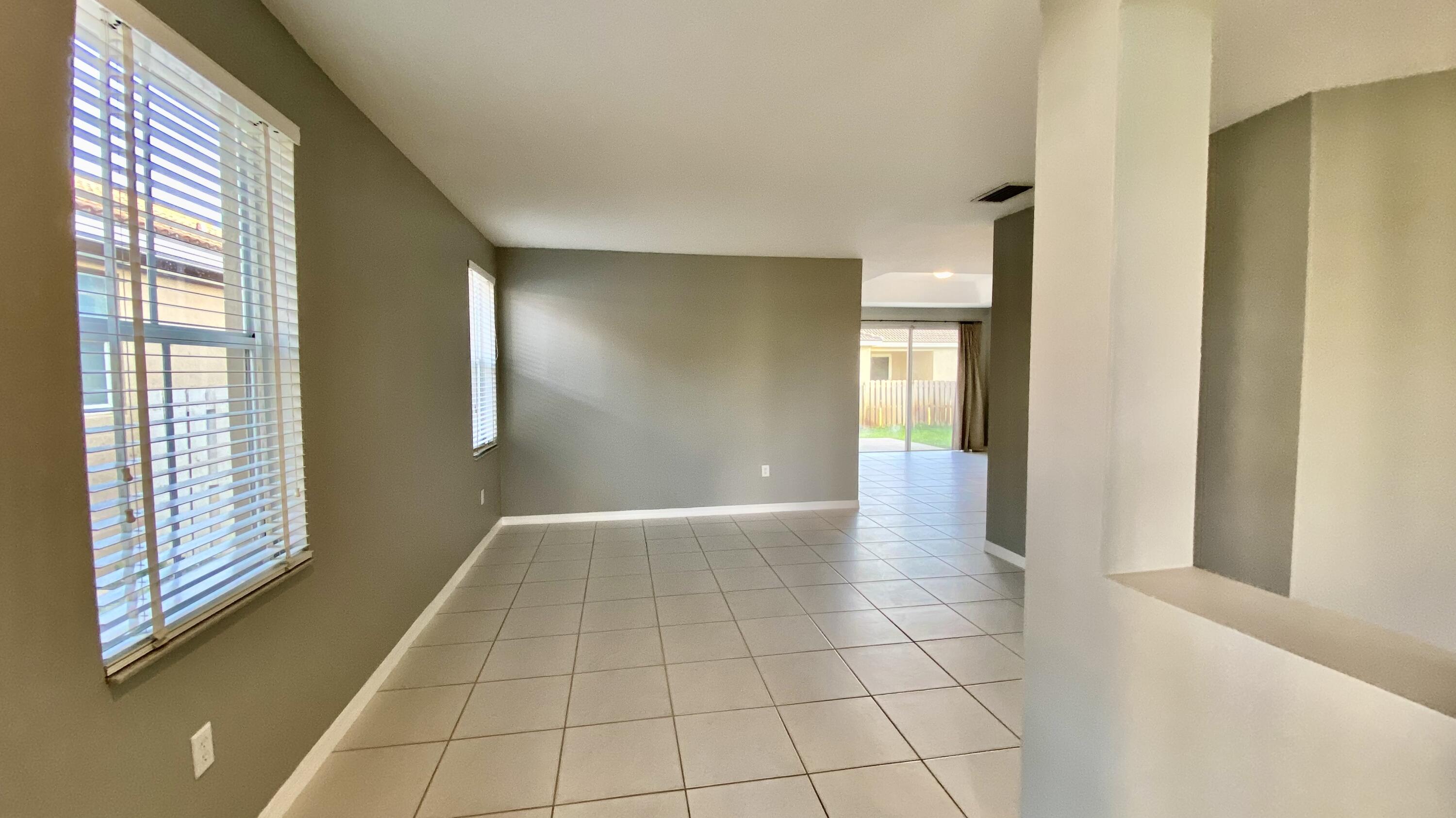 12959 SW 27th Street — Photo 2