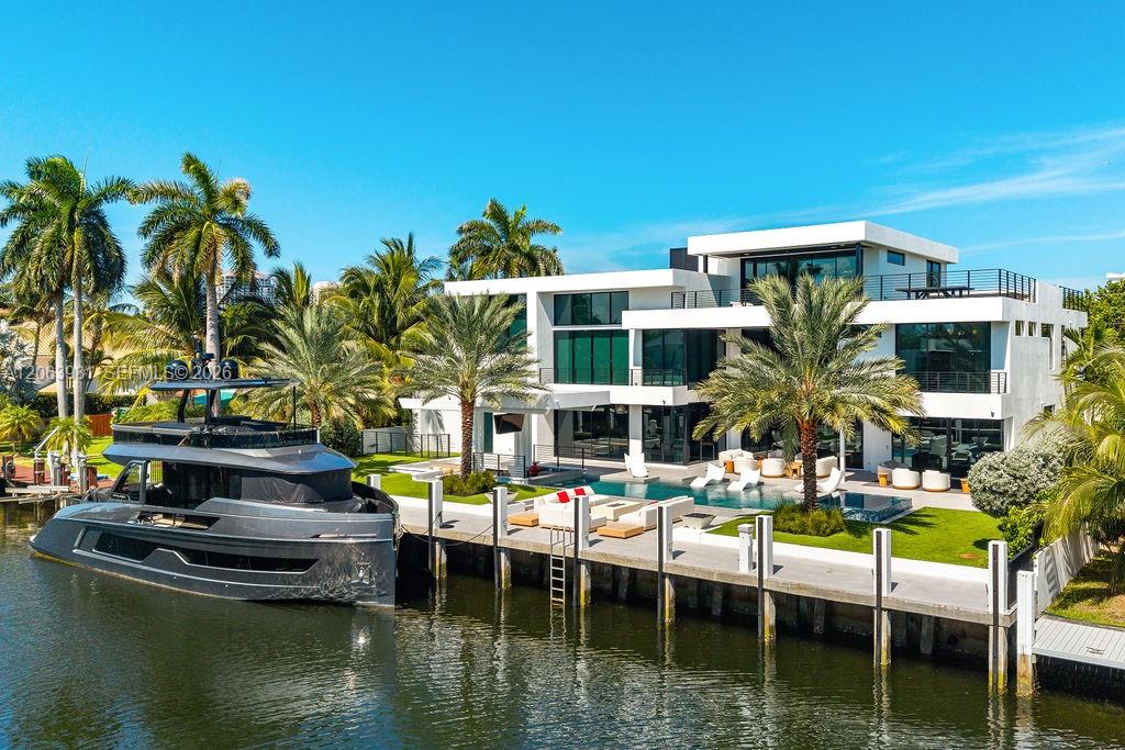 Bring the yacht home: 120 Feet of protected, no-bridge dockage.