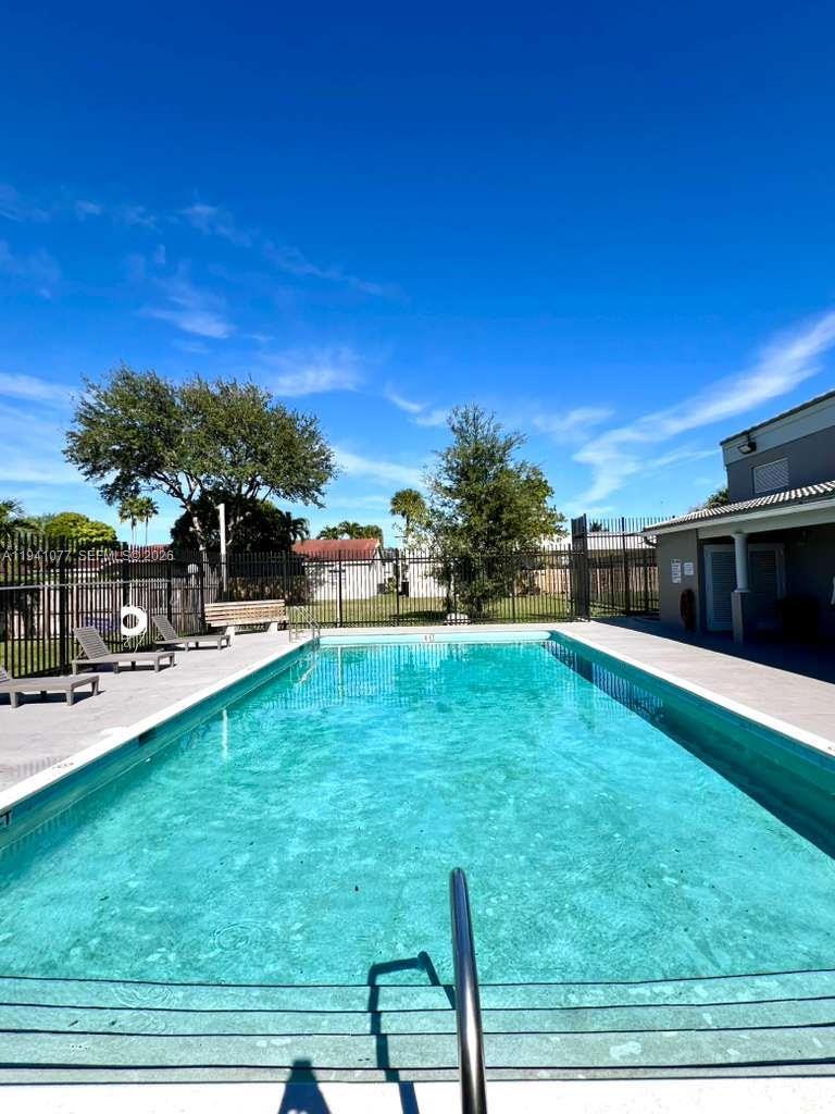 885 NE 213th Ter # 2, Miami FL 33179