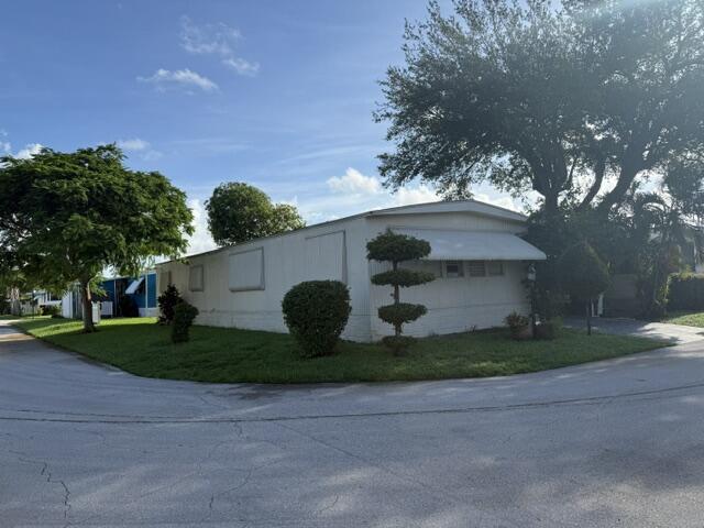 1817 DOLPHIN Place, Deerfield Beach FL 33442