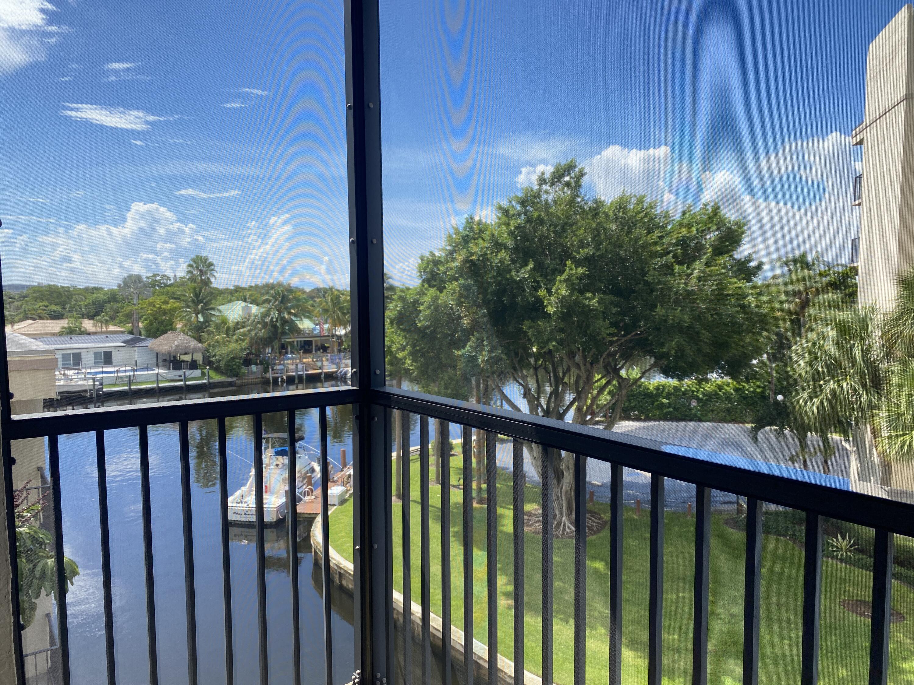 20 Royal Palm Way # 401, Boca Raton FL 33432
