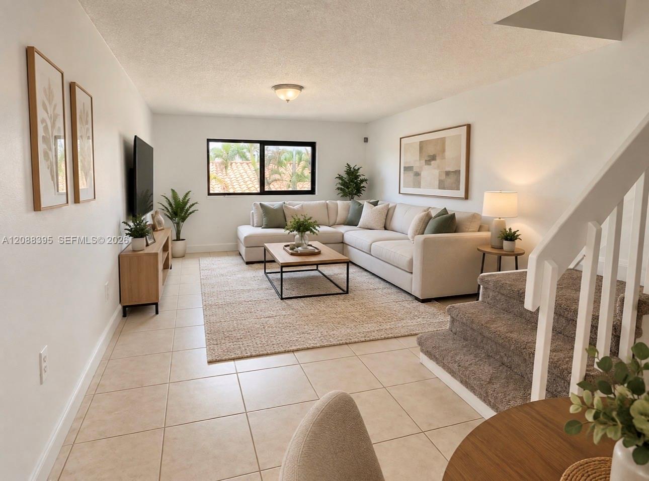 180 Royal Palm Rd # 218, Hialeah FL 33016