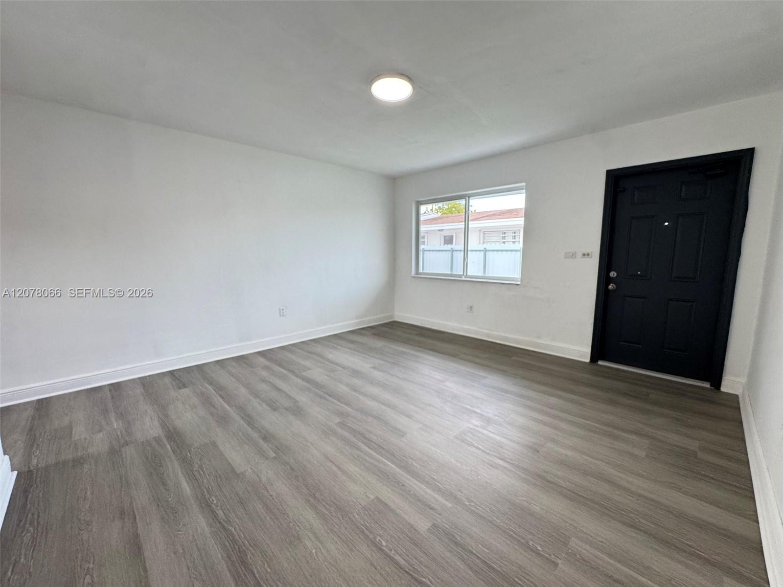 9355 SW 39th St # 9357 — Photo 4
