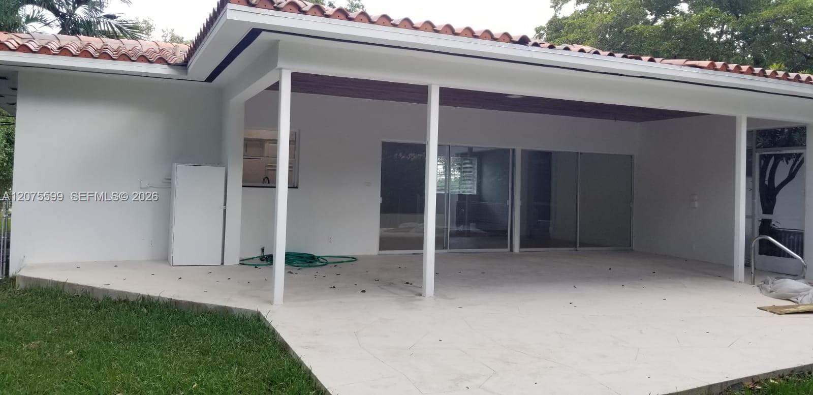 702 Tibidabo Ave — Photo 5