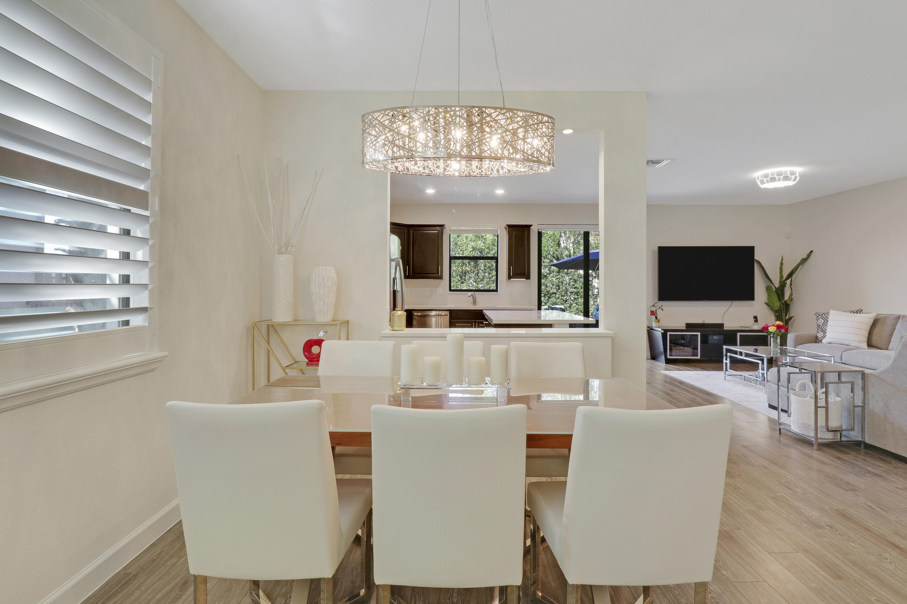 12919 Anthorne Lane — Photo 4