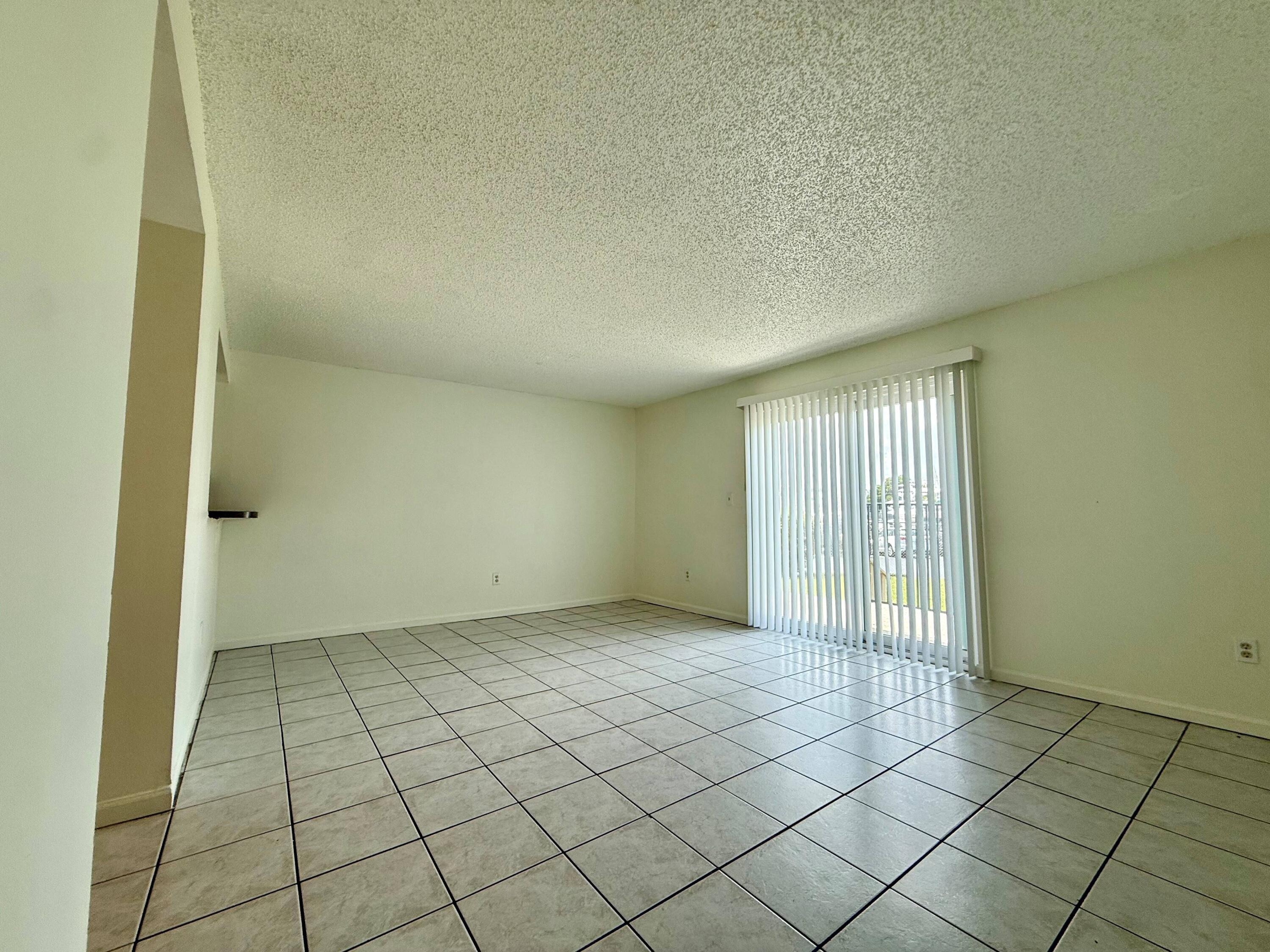 337 Gulfstream Road — Photo 4