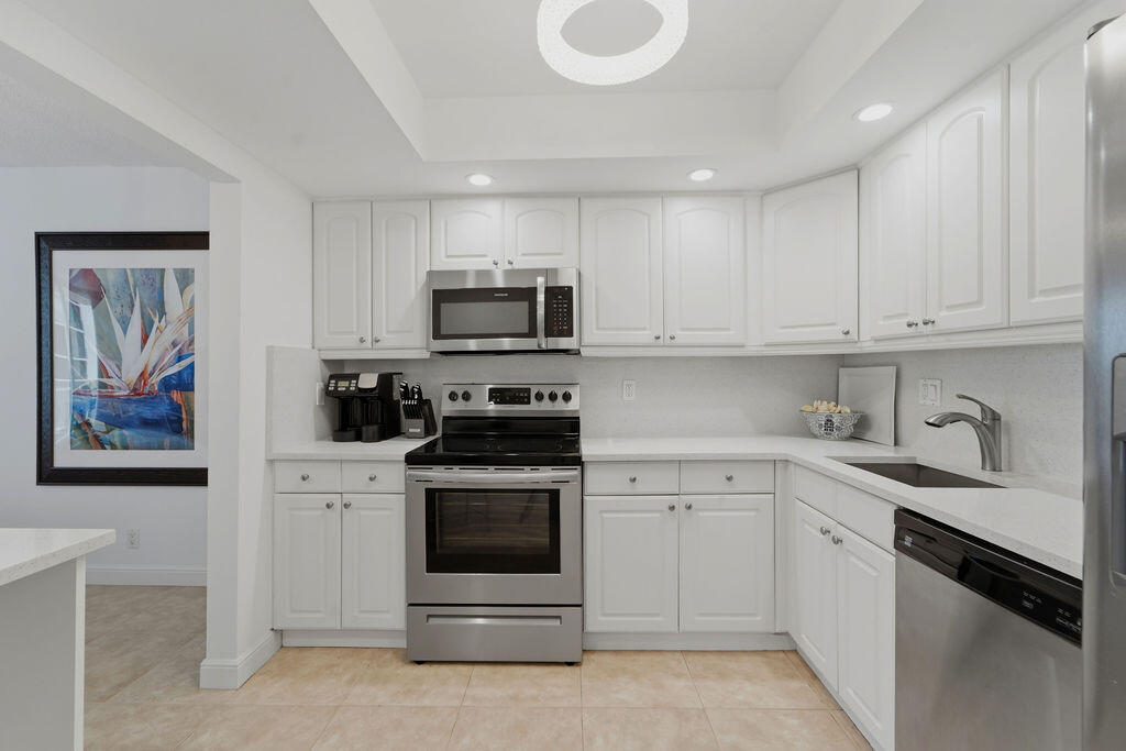 5440 N Ocean Drive # 203 — Photo 5