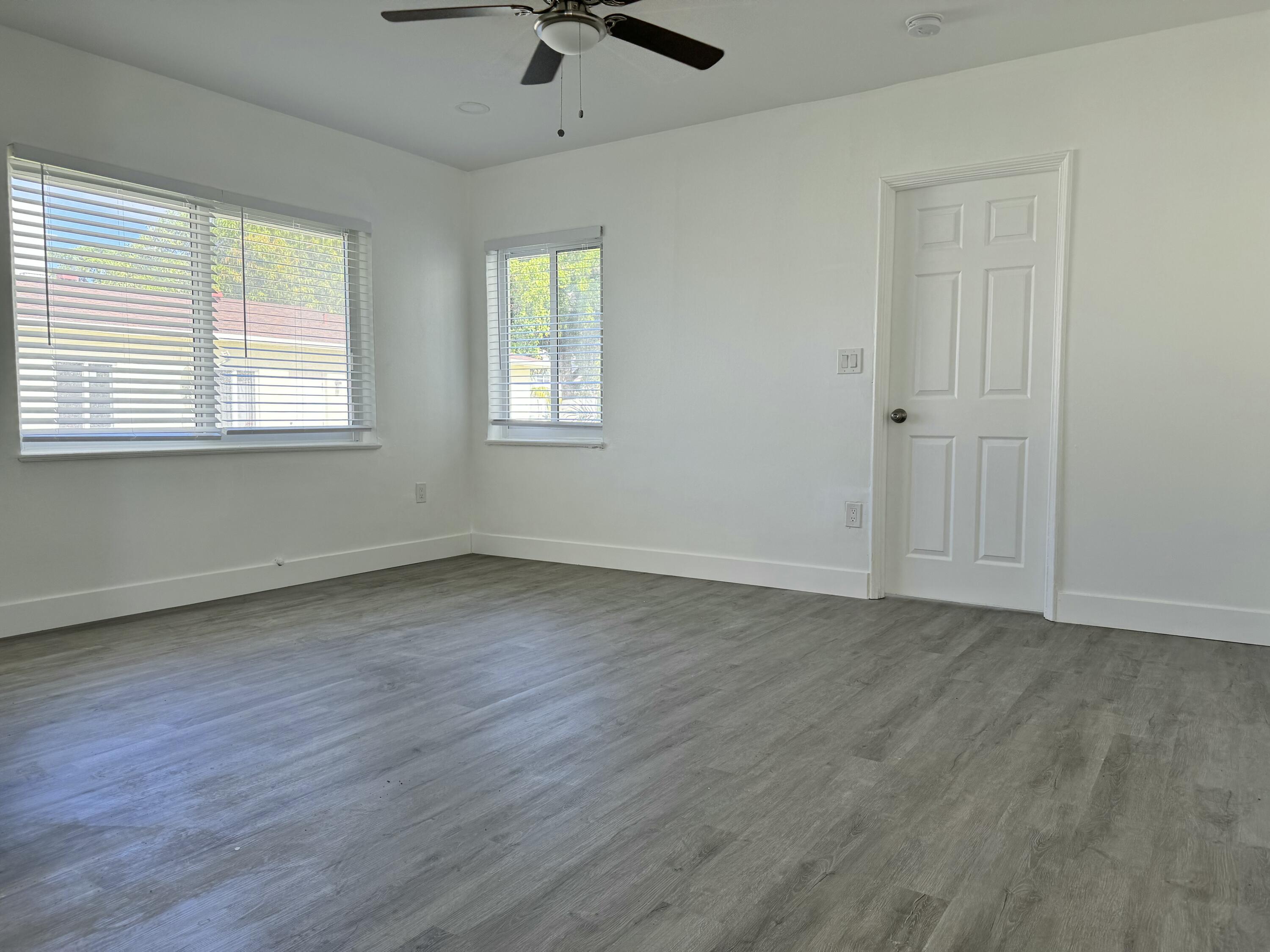 1833 Madison Street — Photo 4