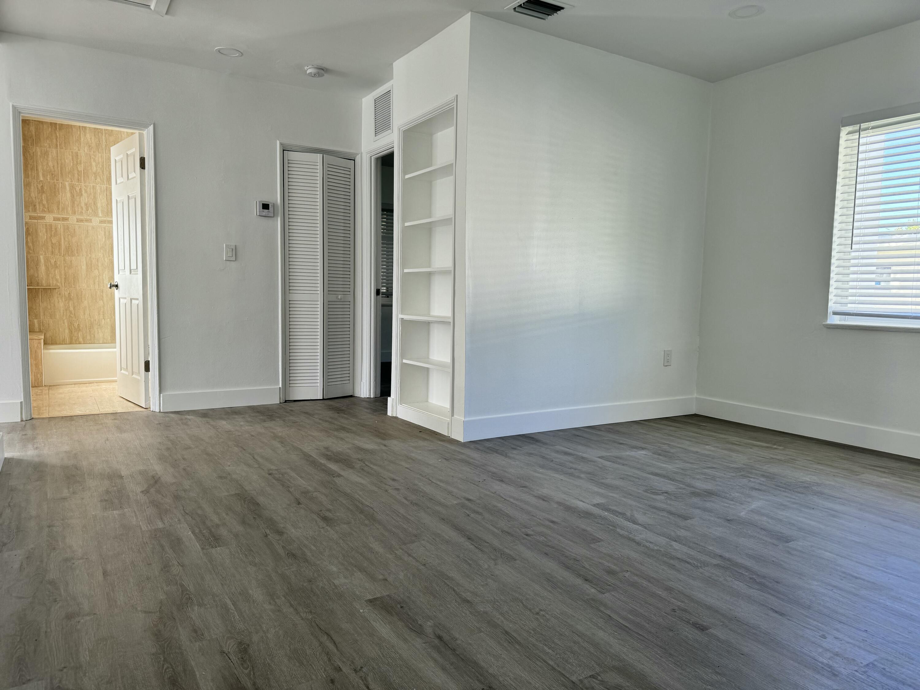 1833 Madison Street — Photo 5