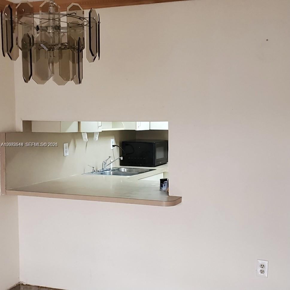 1305 W 46th St # 108 — Photo 5
