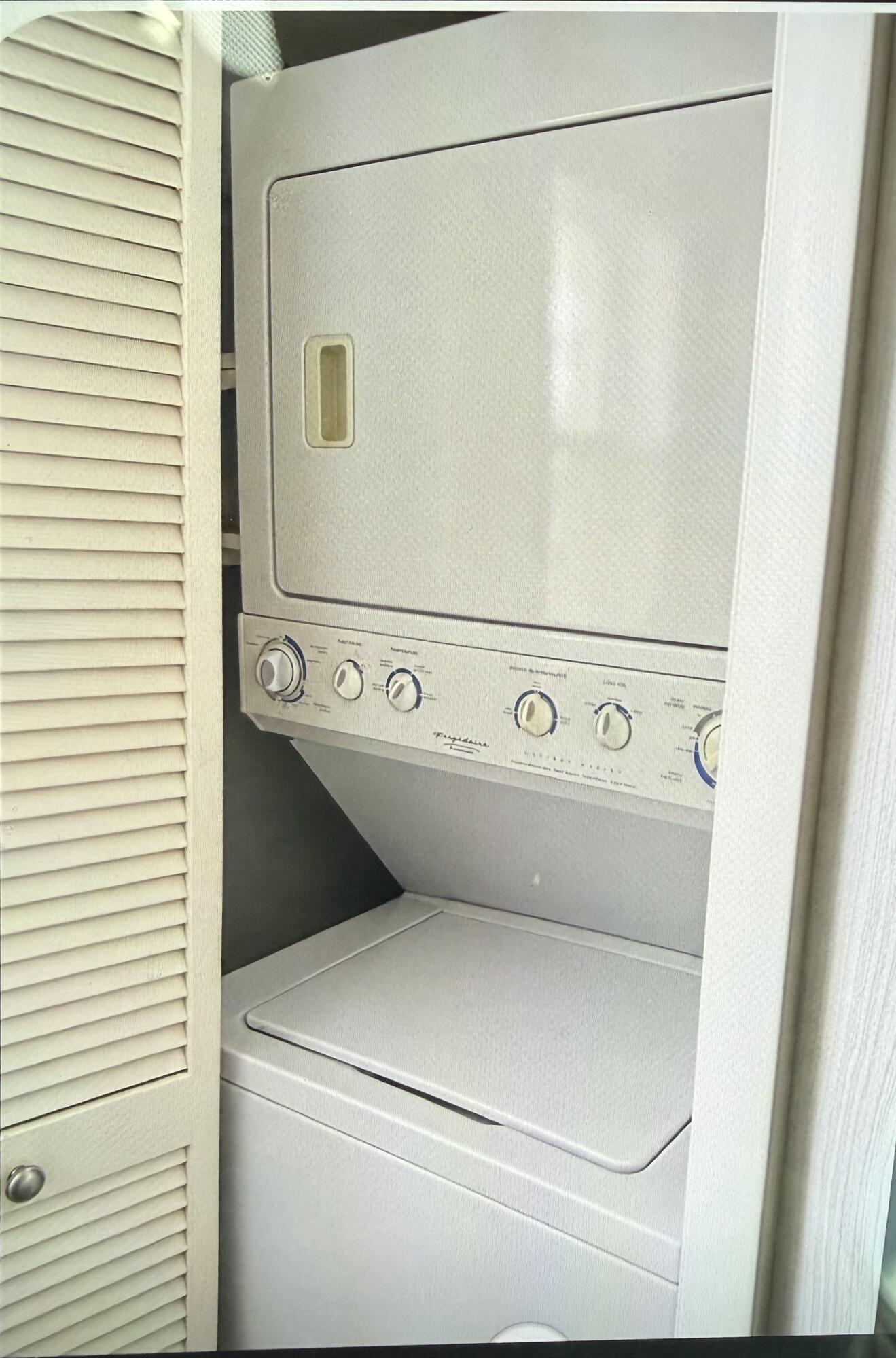 1537 E HILLSBORO Boulevard # 238 — Photo 3