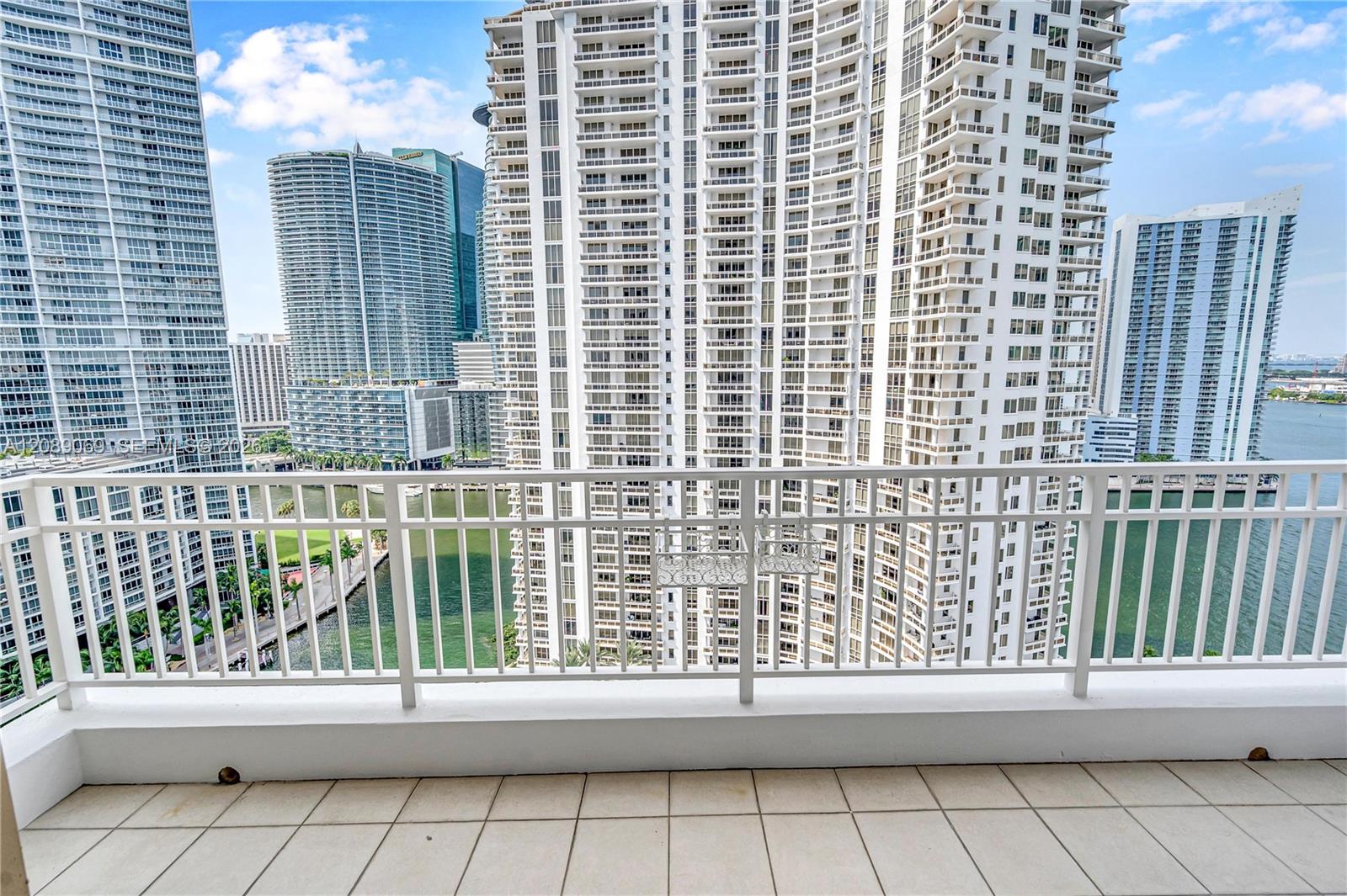 801 Brickell Key Blvd # 2208, Miami FL 33131