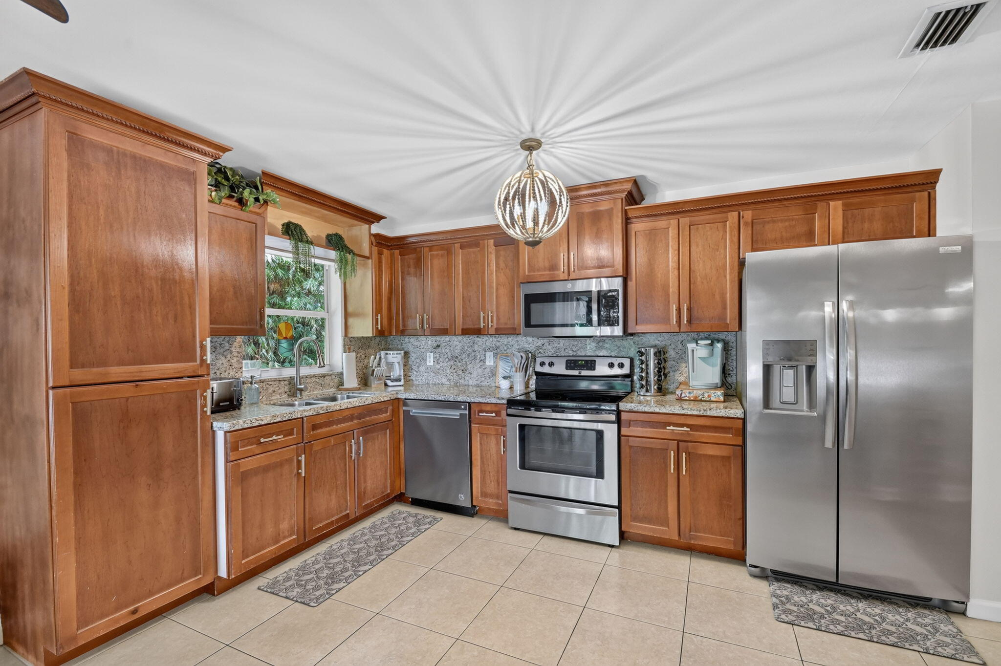 4311 GARDEN Avenue — Photo 5