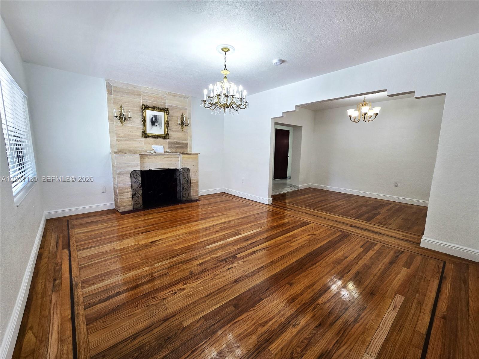 1855 SW 16th Ter — Photo 3