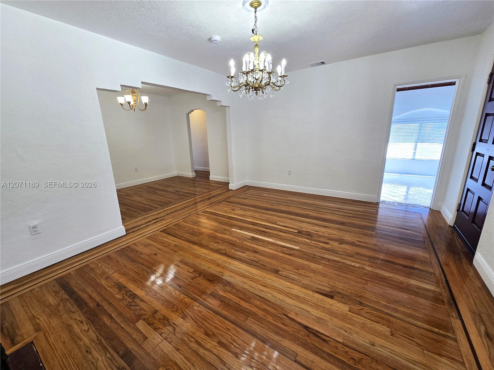 1855 SW 16th Ter — Photo 4