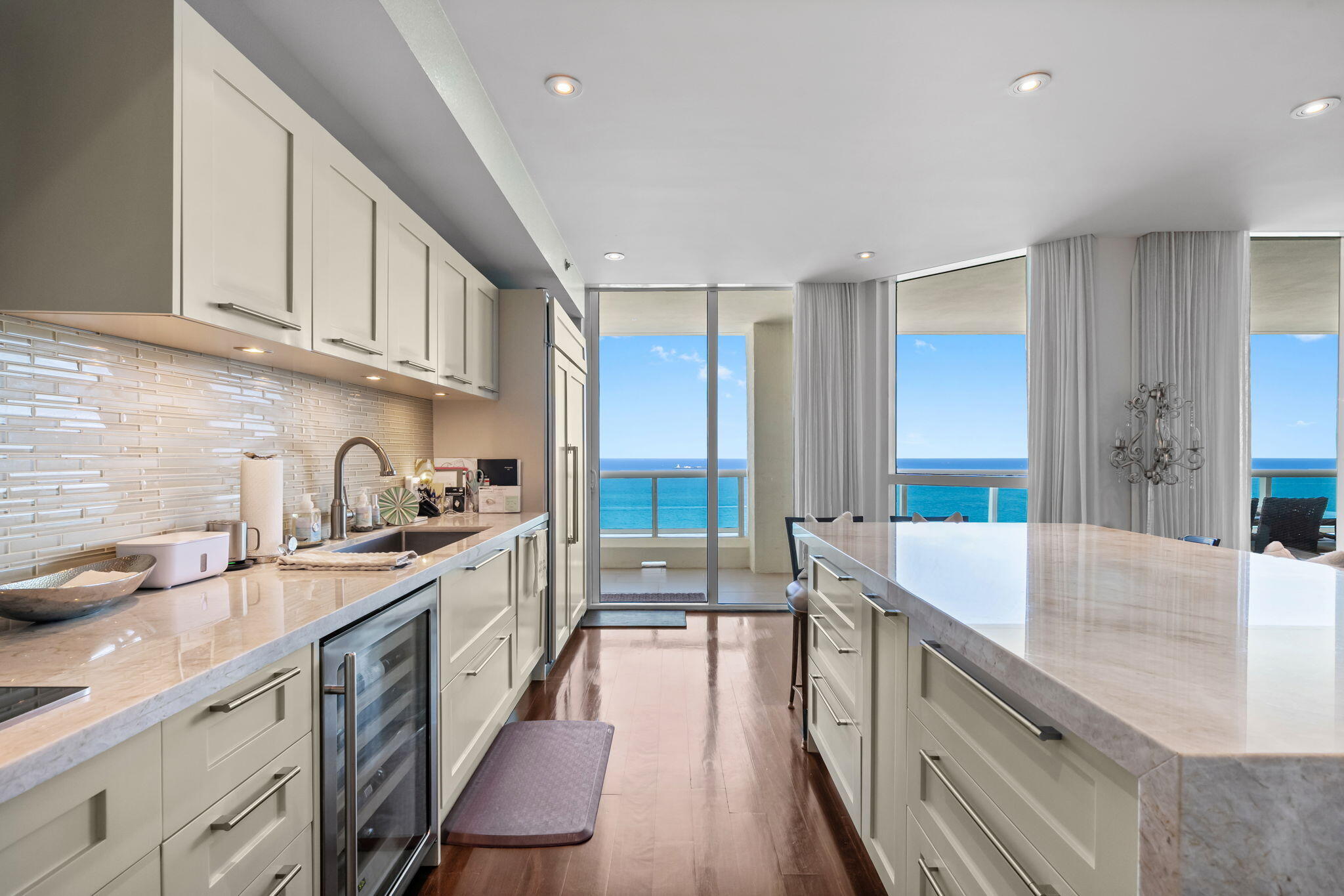 101 S FORT LAUDERDALE BEACH Boulevard # 2303 — Photo 5