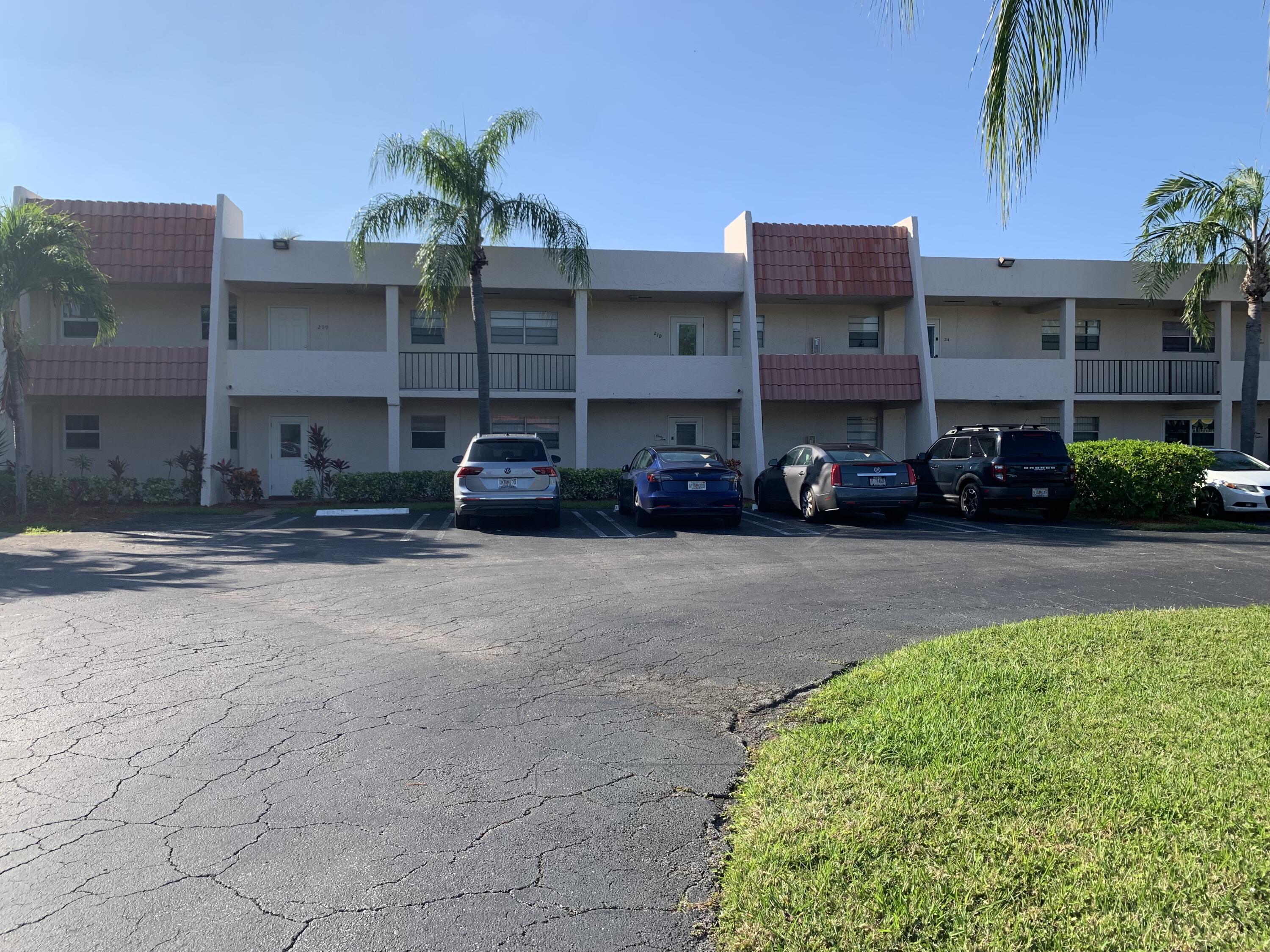 2500 Fiore Way # 109, Delray Beach FL 33445