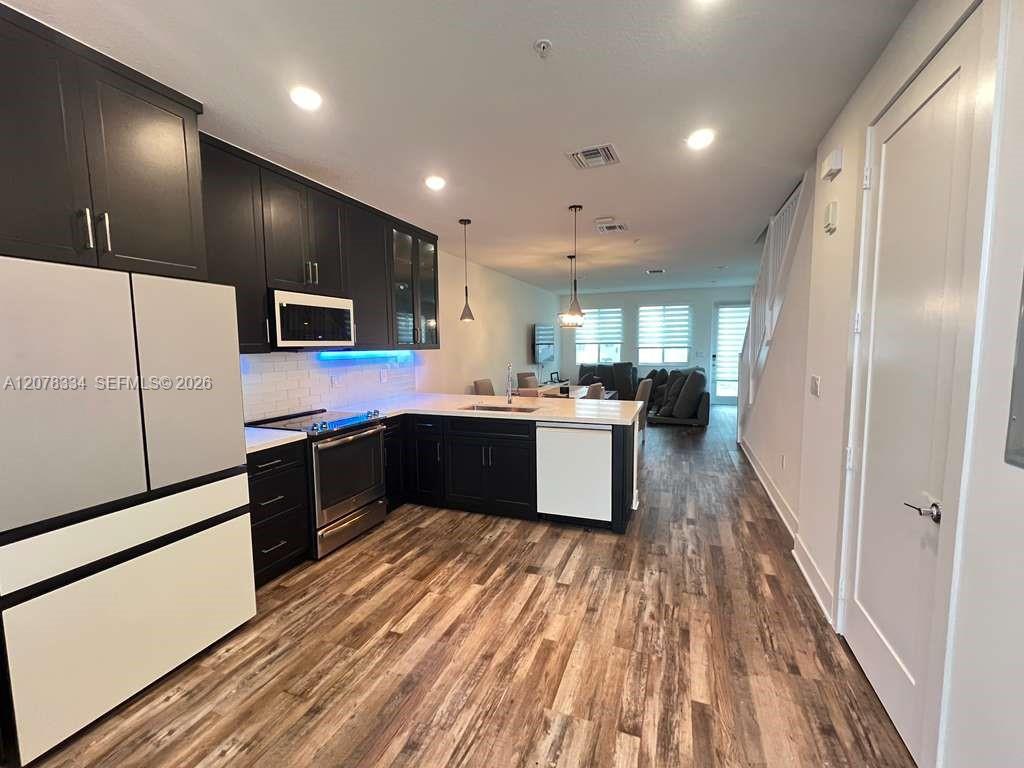10229 NW 64th Ter # 101 — Photo 2