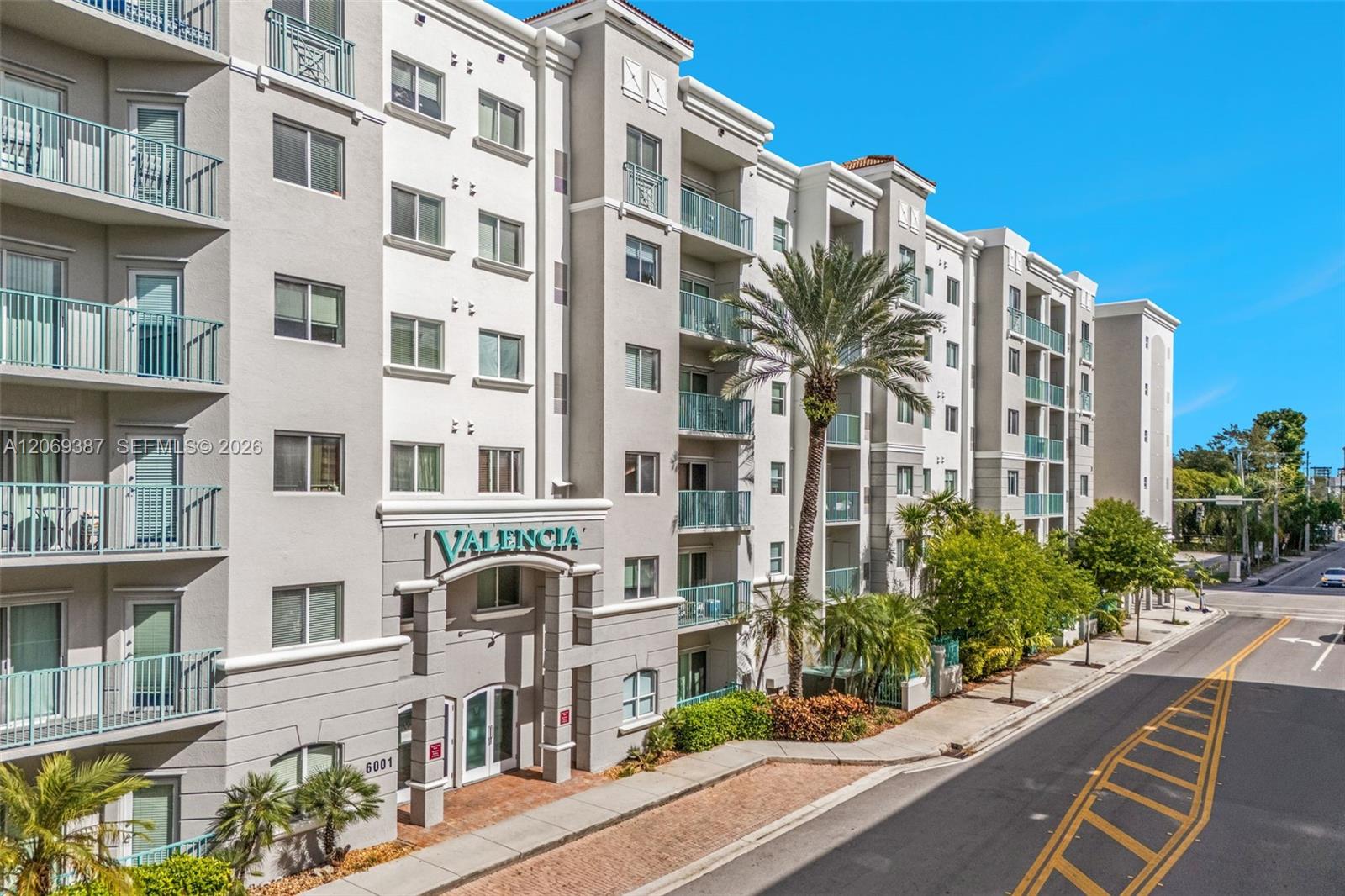 6001 SW 70th St # 227, South Miami FL 33143