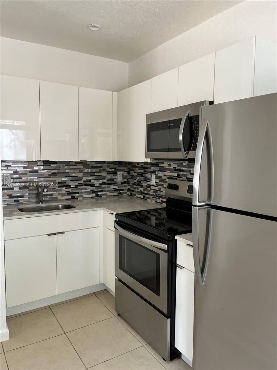 6331 NE 4th Ct # 1 — Photo 4