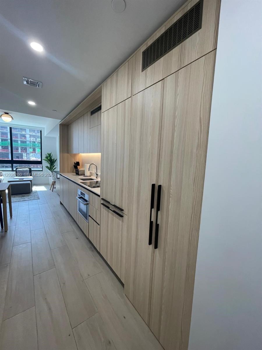 225 N Miami Ave # 805, Miami FL 33128