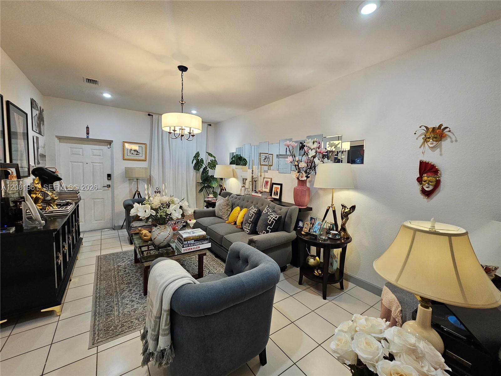 1661 SE 28th St # 105 — Photo 2