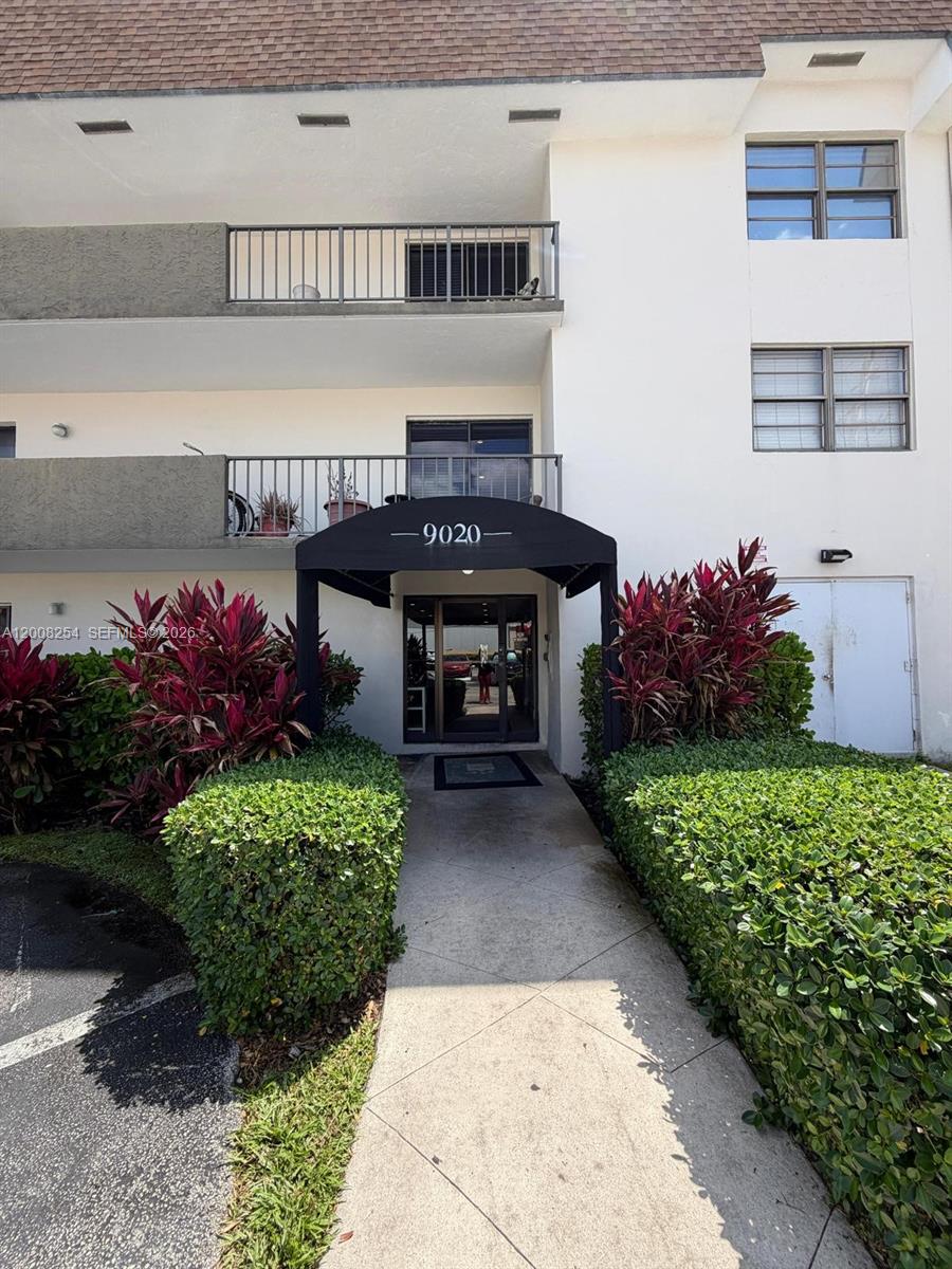 9020 NE 8th Ave # 1D, Miami Shores FL 33138