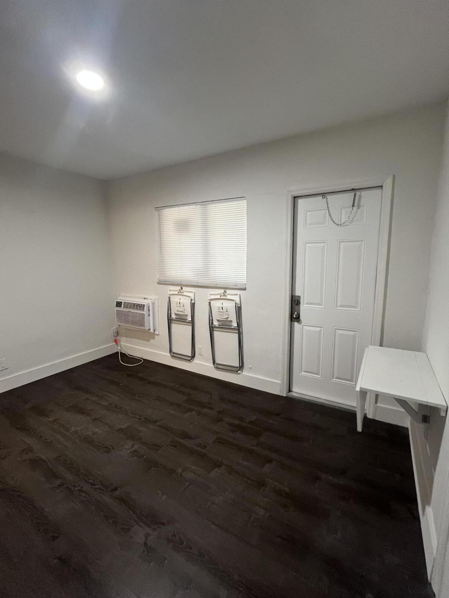 2300 NW 6th Street # 4, Fort Lauderdale FL 33311