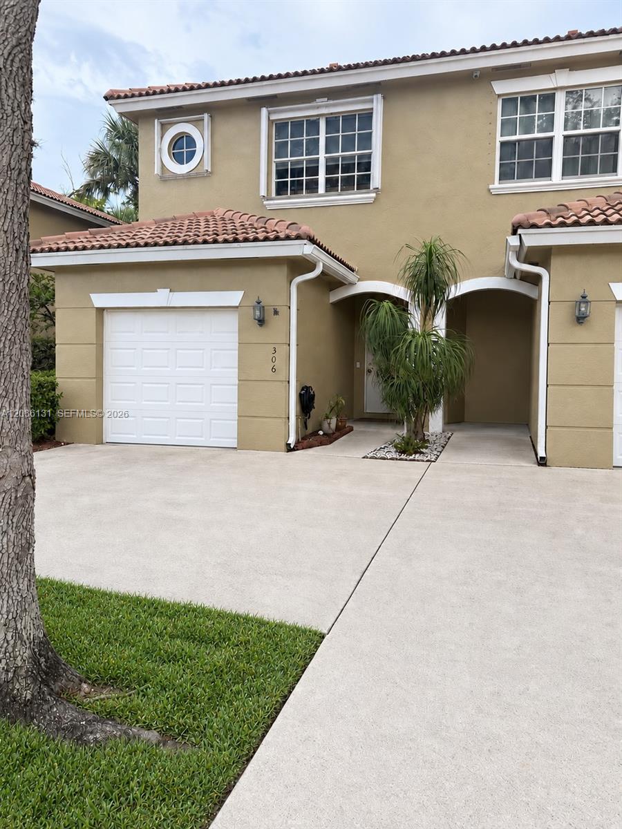 306 SW 120th Ave — Photo 2