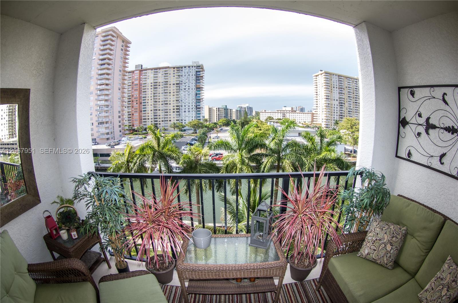 17150 N Bay Rd # 2512, Sunny Isles Beach FL 33160