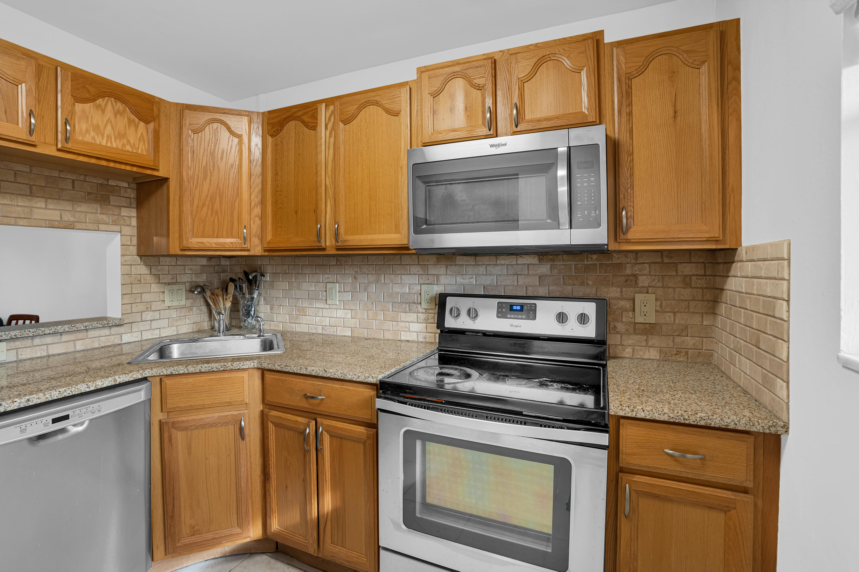8400 LAGOS DE CAMPO Boulevard # 305 — Photo 4