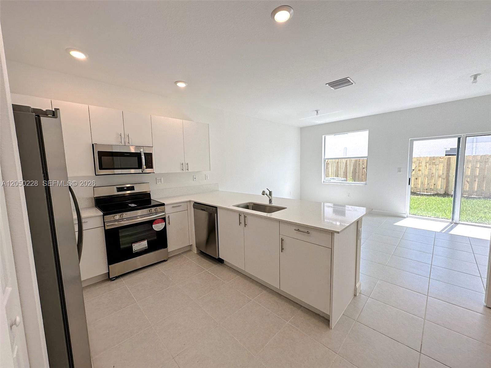 16280 SW 291st St # 16280 — Photo 3