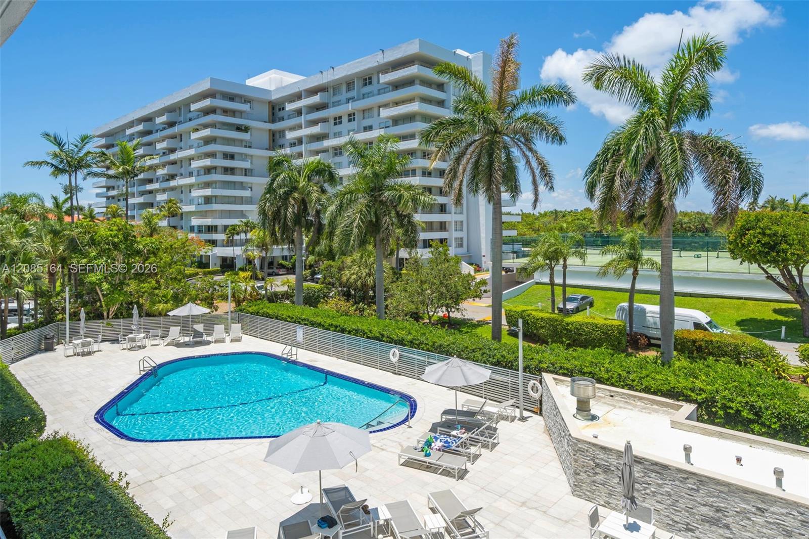 199 Ocean Lane Dr # 310 — Photo 3