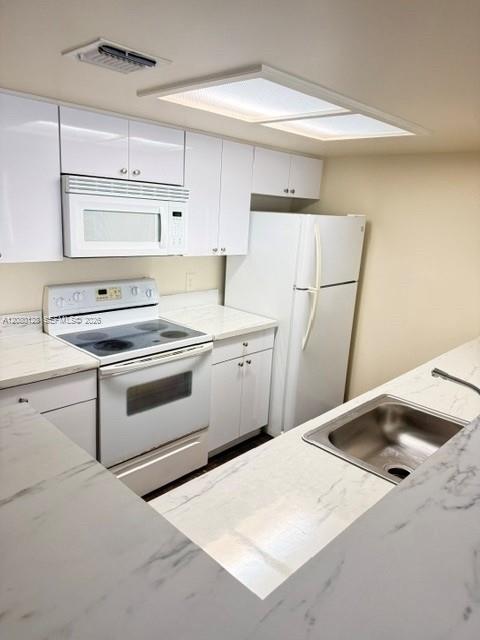 8307 Coral Lake ln # 8307 — Photo 2