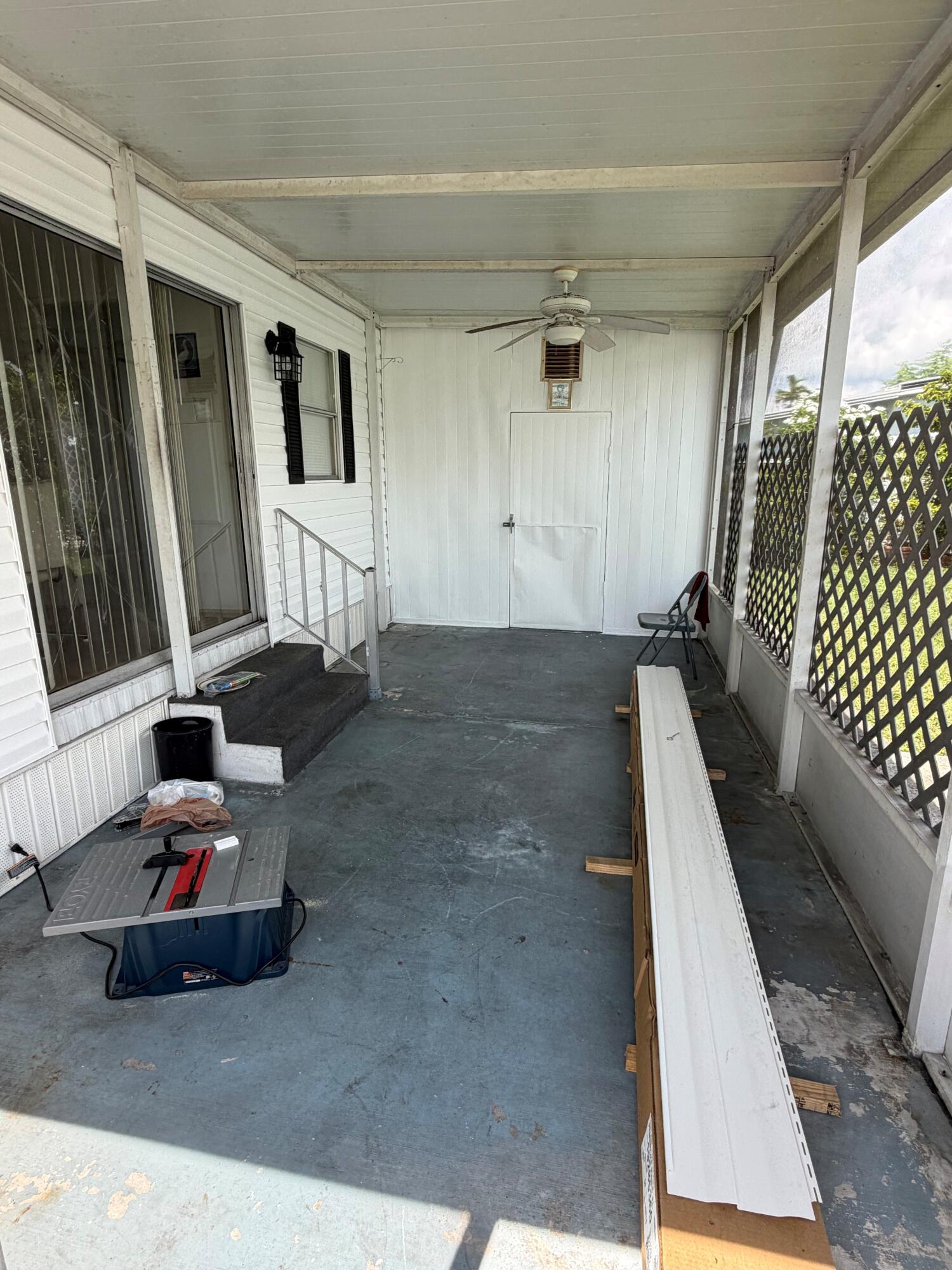 5251 SW 22ND Avenue — Photo 3