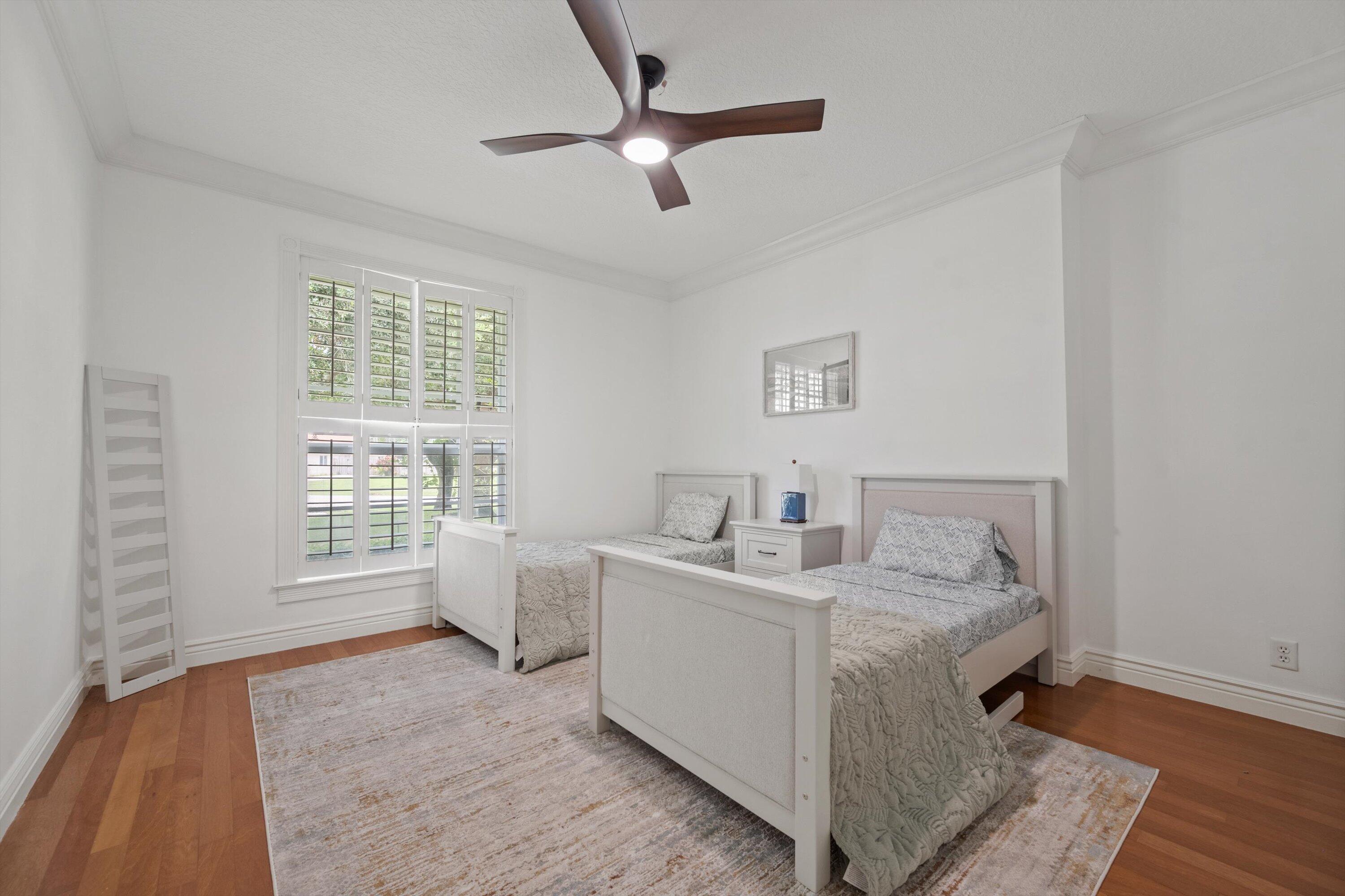 148 Scarborough Terrace — Photo 5